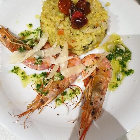 Blue Lagoon Suites & Spas Piscine Montauban