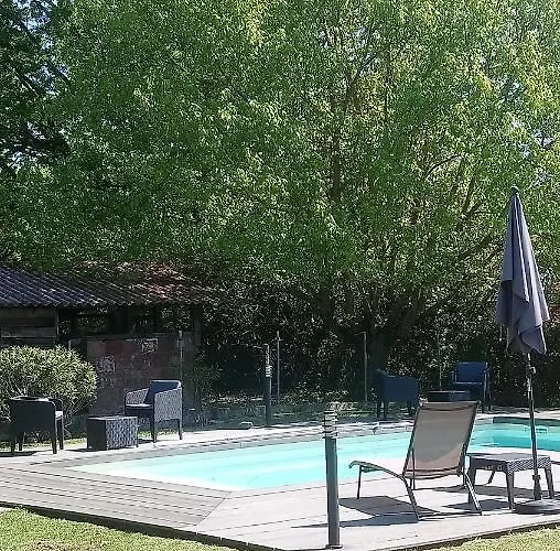 Hotel Blue Lagoon Suites & Spas Piscine Montauban