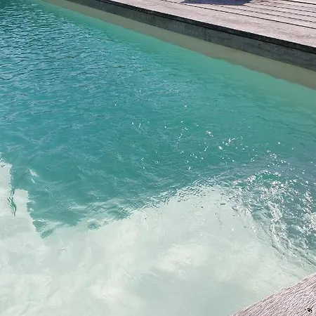 Blue Lagoon Suites & Spas Piscine