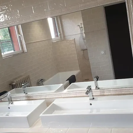 Blue Lagoon Suites & Spas Piscine 3*