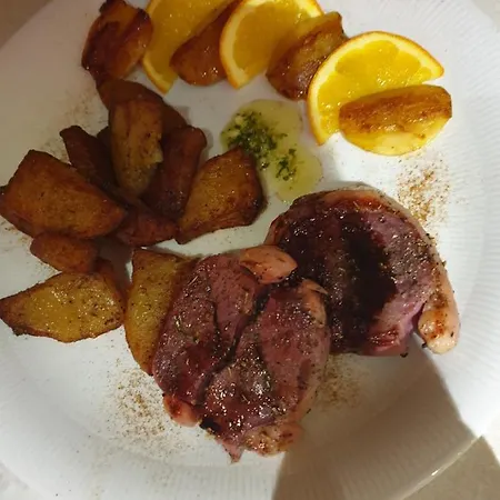 Blue Lagoon Suites & Spas Piscine Montauban