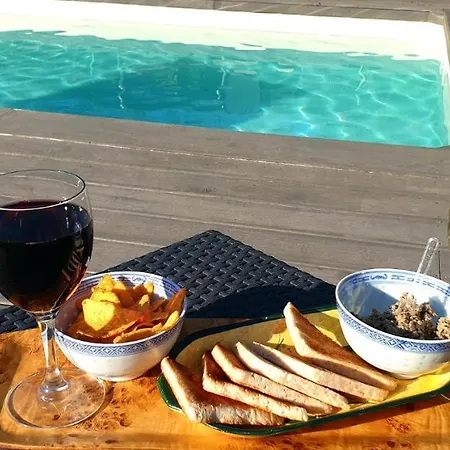 Blue Lagoon Suites & Spas Piscine 3*