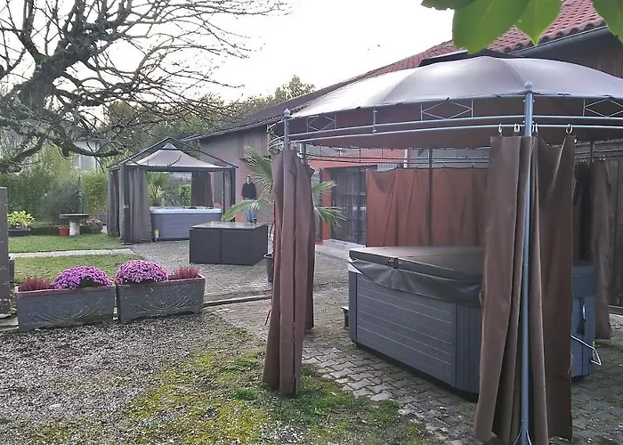 Ξενοδοχείο Blue Lagoon Suites & Spas Piscine Μοντωμπάν