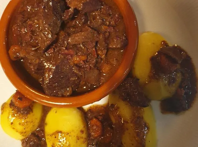 酒店 Blue Lagoon Suites & Spas Piscine 蒙托邦