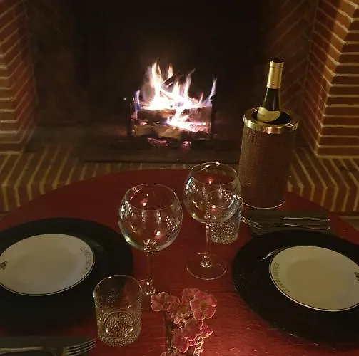 Blue Lagoon Suites & Spas Piscine 酒店 3*