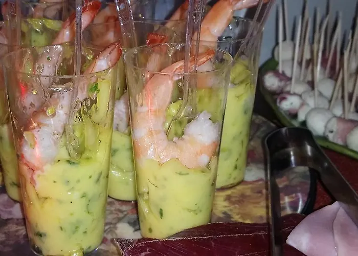 酒店 Blue Lagoon Suites & Spas Piscine 蒙托邦